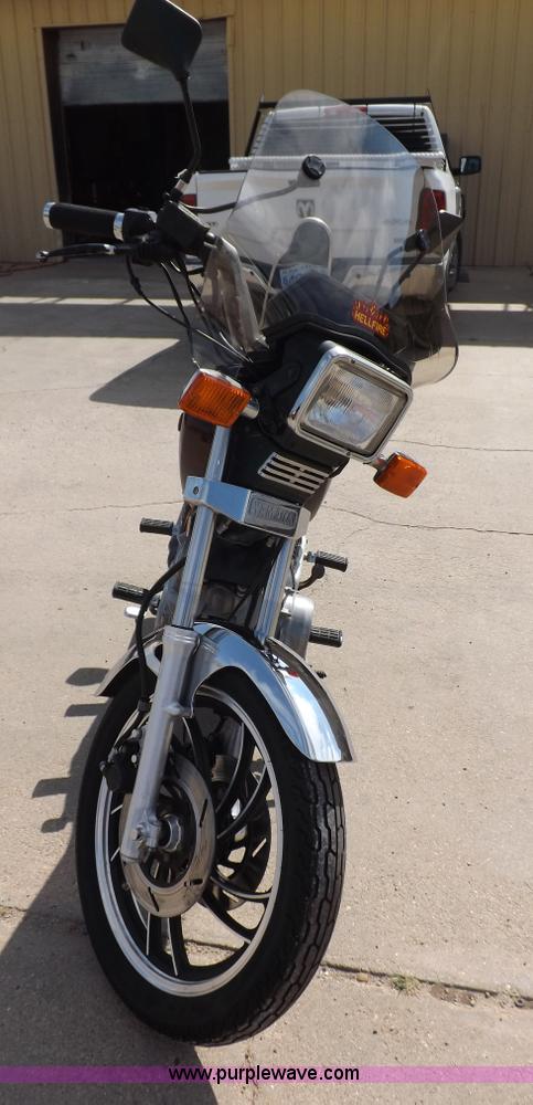 image for item J6882 1982 Yamaha Virago XV920 motorcycle