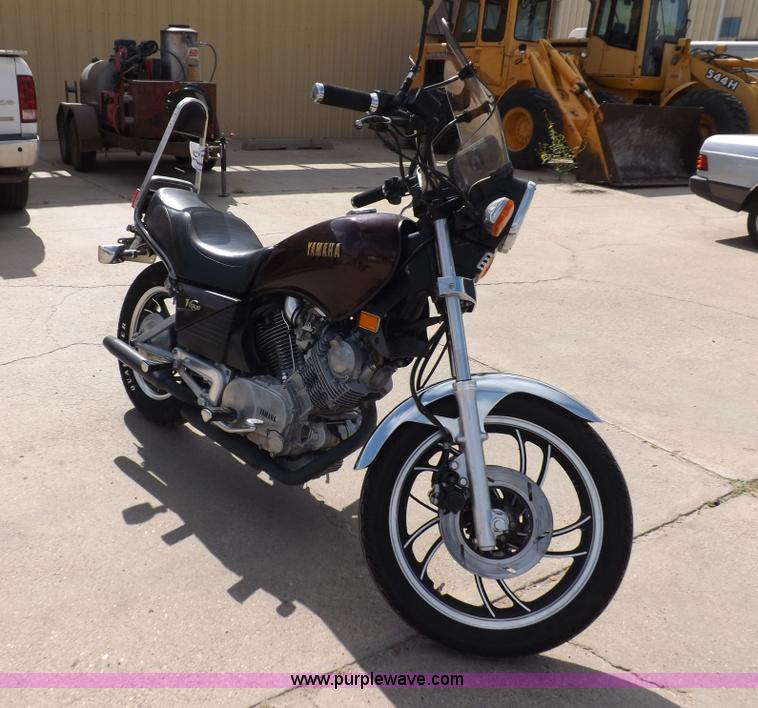 image for item J6882 1982 Yamaha Virago XV920 motorcycle