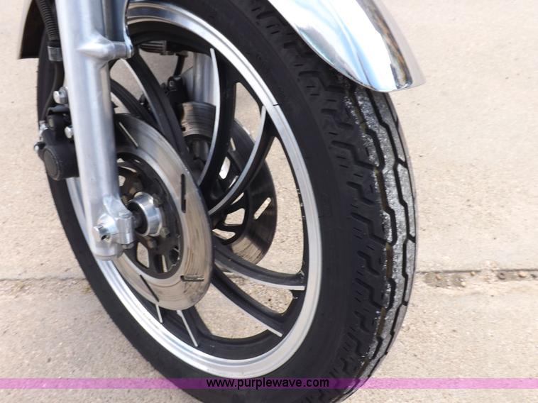 image for item J6882 1982 Yamaha Virago XV920 motorcycle