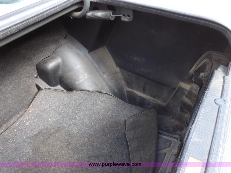 image for item J6883 1984 Mercedes Benz 190E