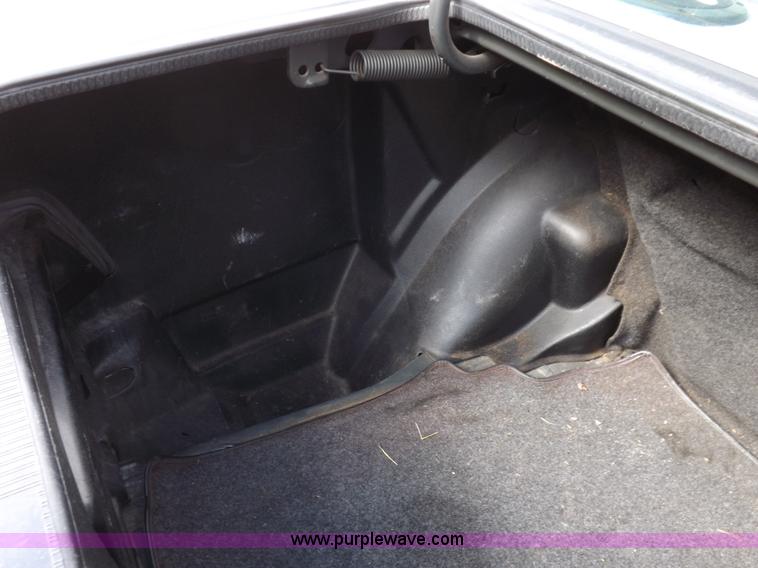 image for item J6883 1984 Mercedes Benz 190E