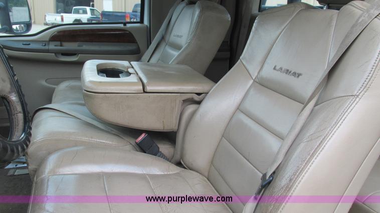 image for item J8577 2003 Ford F350 Super Duty XLT SuperCab flatbed truck