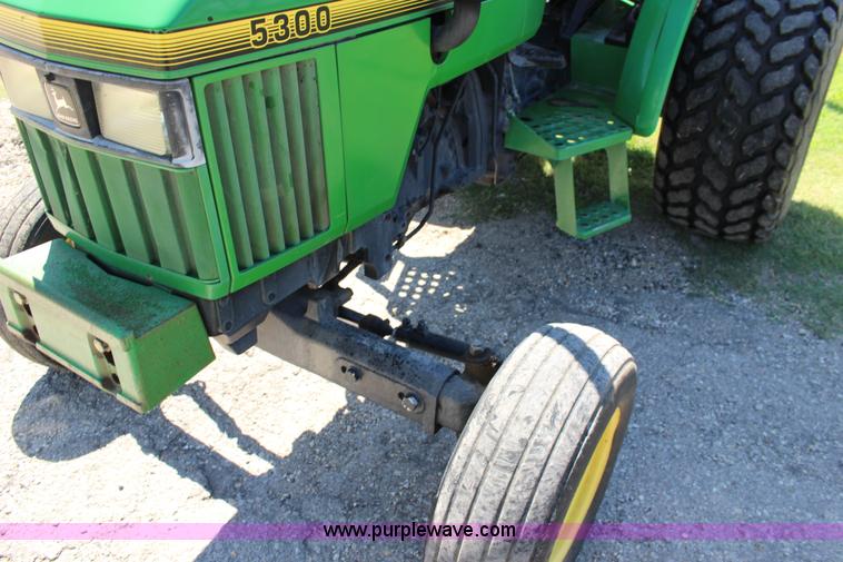 image for item K1037 1994 John Deere 5300 tractor