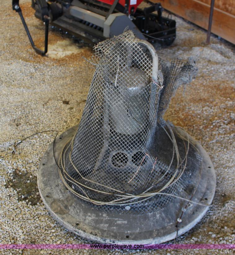 image for item K1041 Oterbine pond aerator