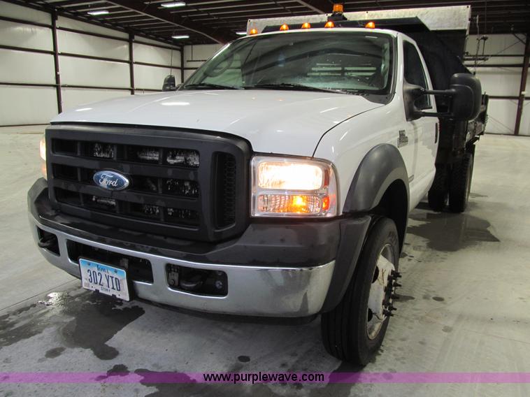 image for item K6316 2007 Ford F450 Super Duty XL flatbed truck