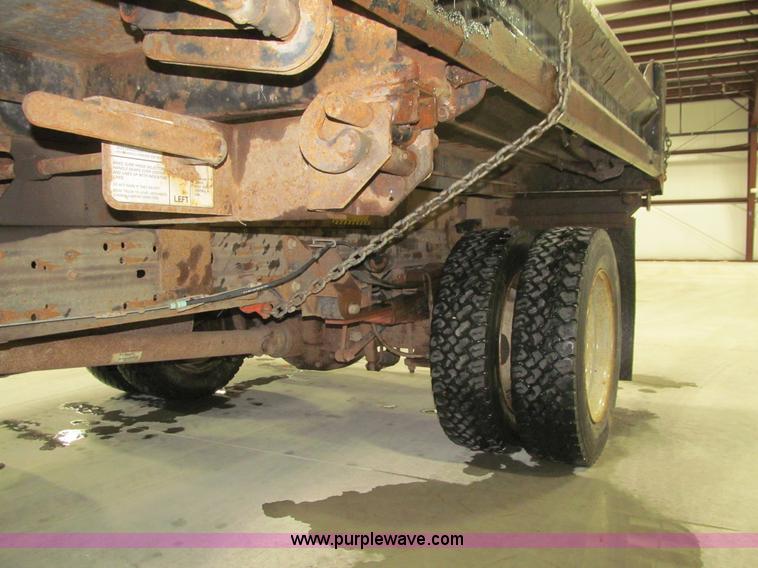 image for item K6316 2007 Ford F450 Super Duty XL flatbed truck