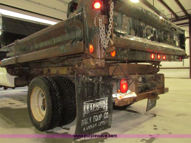 image for item K6316 2007 Ford F450 Super Duty XL flatbed truck