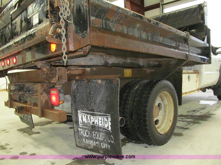 image for item K6316 2007 Ford F450 Super Duty XL flatbed truck