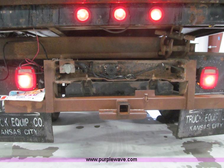 image for item K6316 2007 Ford F450 Super Duty XL flatbed truck