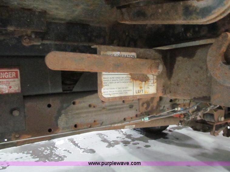 image for item K6316 2007 Ford F450 Super Duty XL flatbed truck