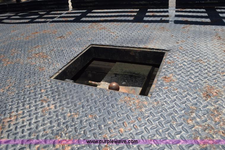 image for item L5779 1997 Freightliner FL70 flatbed truck