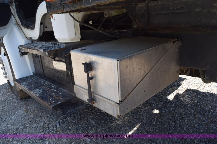 image for item L5779 1997 Freightliner FL70 flatbed truck