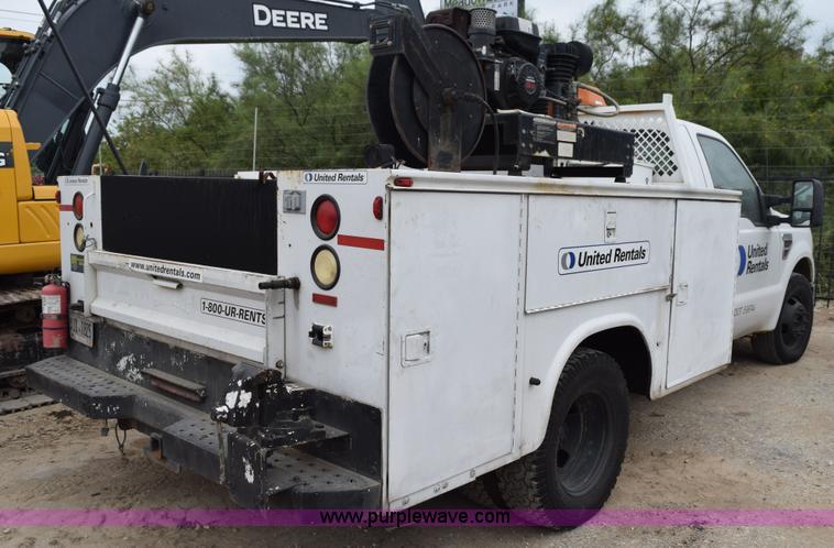 image for item L5798 2008 Ford F350 Super Duty service truck