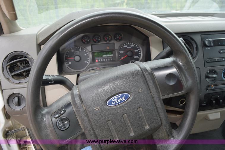 image for item L5798 2008 Ford F350 Super Duty service truck