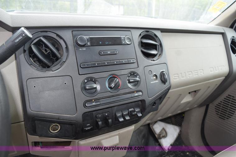image for item L5798 2008 Ford F350 Super Duty service truck