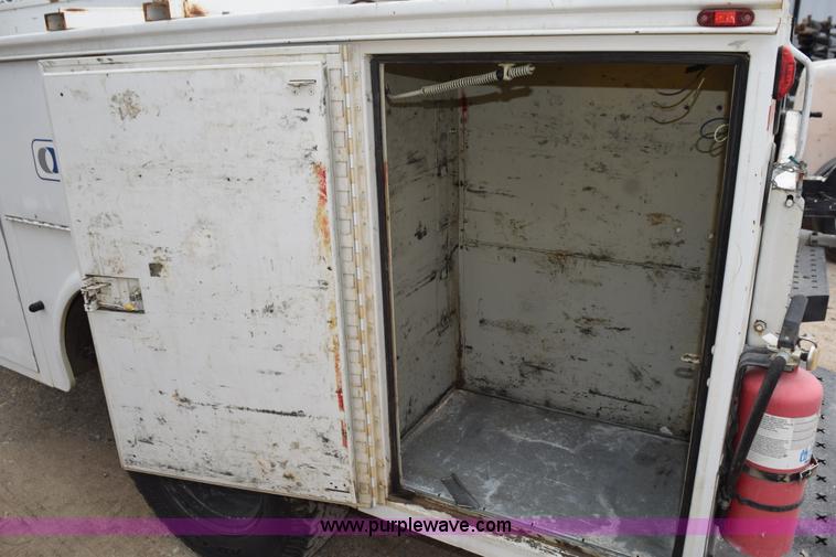 image for item L5798 2008 Ford F350 Super Duty service truck