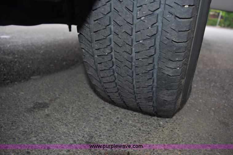 image for item L5800 2008 Dodge Ram 1500 Quad Ram pickup truck