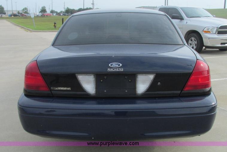 image for item R9423 2007 Ford Crown Victoria Police Interceptor