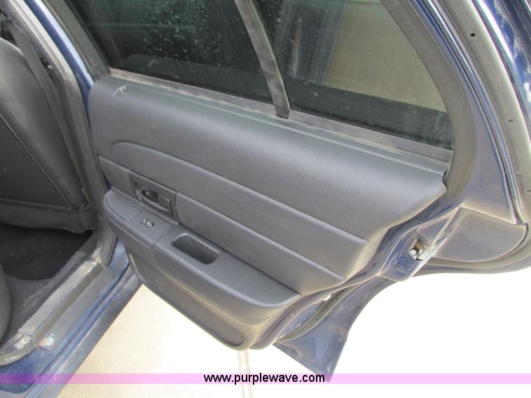 image for item R9423 2007 Ford Crown Victoria Police Interceptor