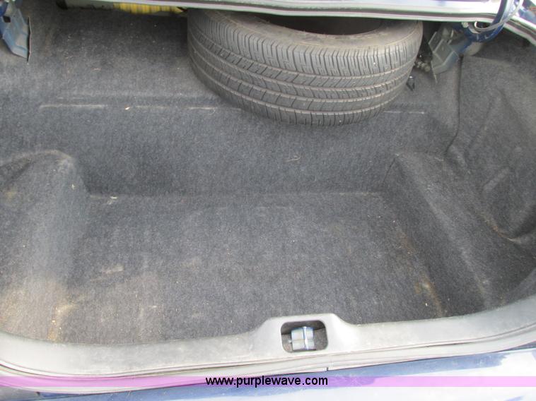 image for item R9423 2007 Ford Crown Victoria Police Interceptor