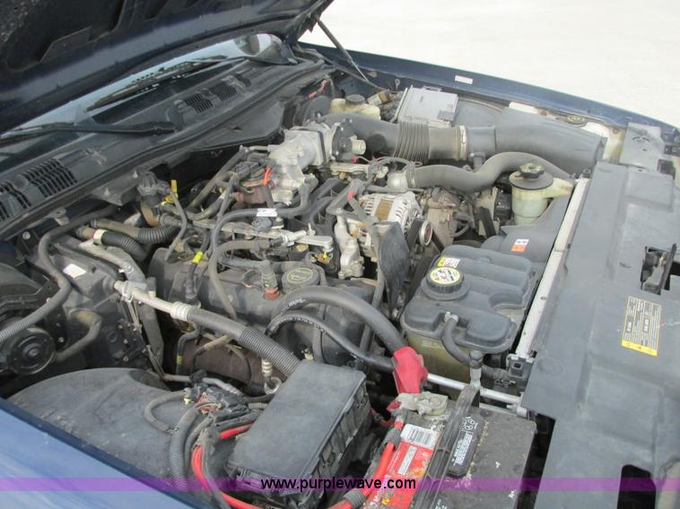 image for item R9423 2007 Ford Crown Victoria Police Interceptor