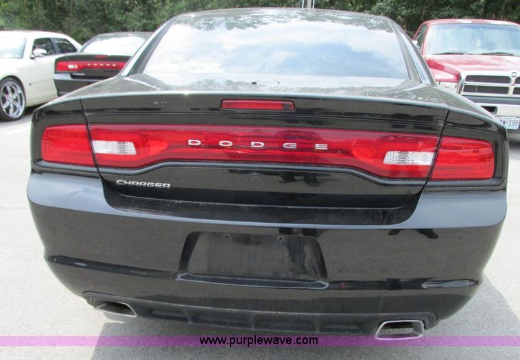 image for item R9424 2011 Dodge Charger Police