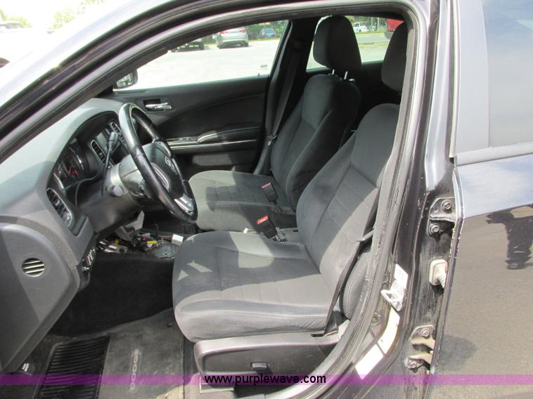 image for item R9424 2011 Dodge Charger Police