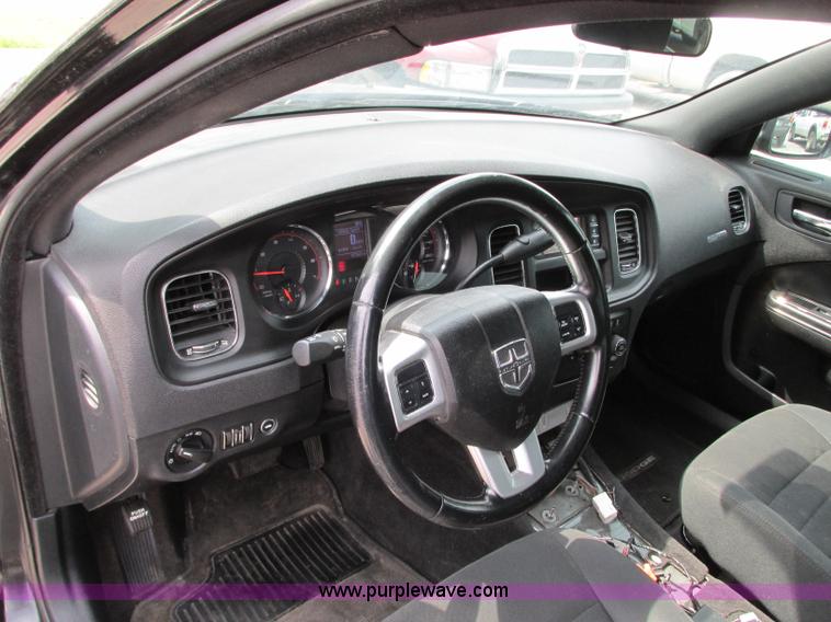 image for item R9424 2011 Dodge Charger Police