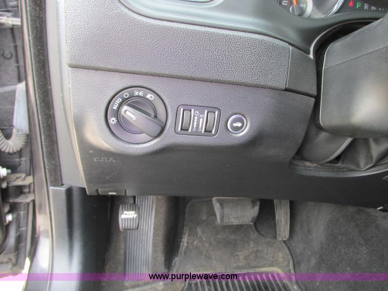 image for item R9424 2011 Dodge Charger Police