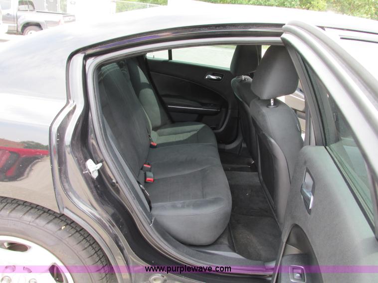 image for item R9424 2011 Dodge Charger Police