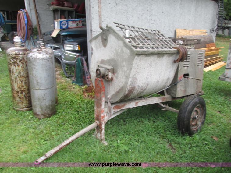 Essick mixer in Grandview, MO Item R9434 sold Purple Wave