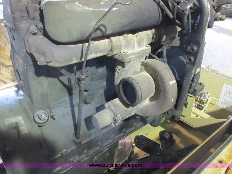 image for item Z9610 Continental LDS465-1A six cylinder diesel engine