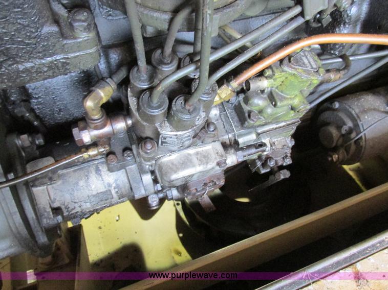 image for item Z9610 Continental LDS465-1A six cylinder diesel engine