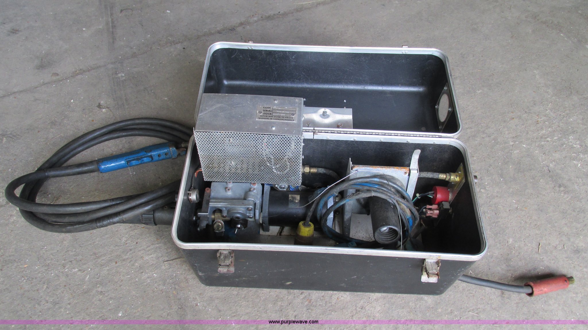 Airco Mobile Matic Iii Wire Feed Suitcase Welder Item Ay98
