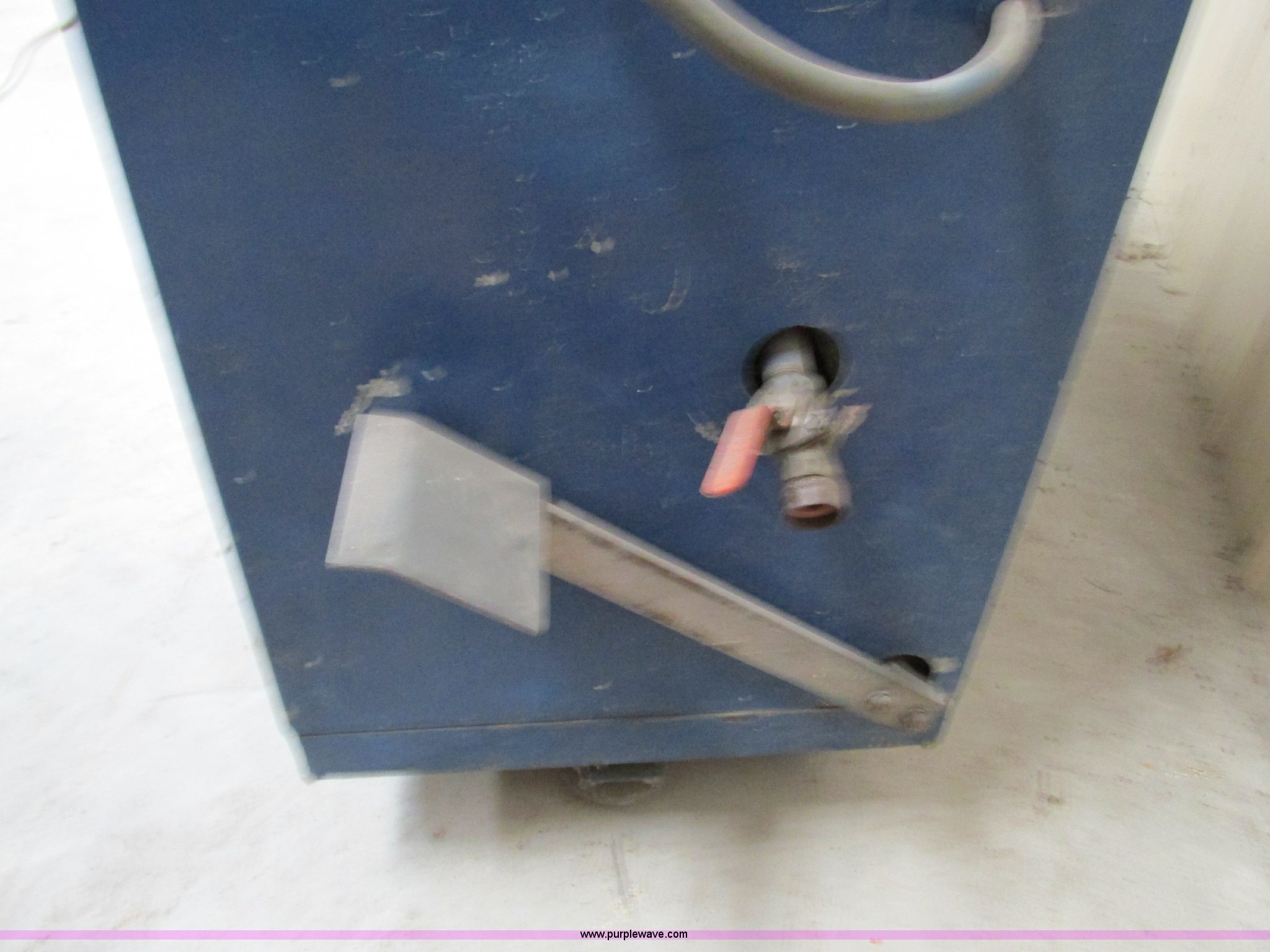The Circul-Air Corporation Roto-Jet RTJ3 fire hose washer in Gladstone ...