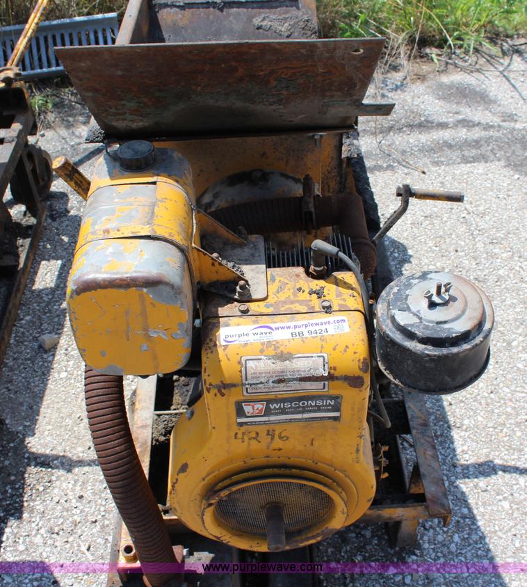 image for item BB9424 Aspahlt curb machine