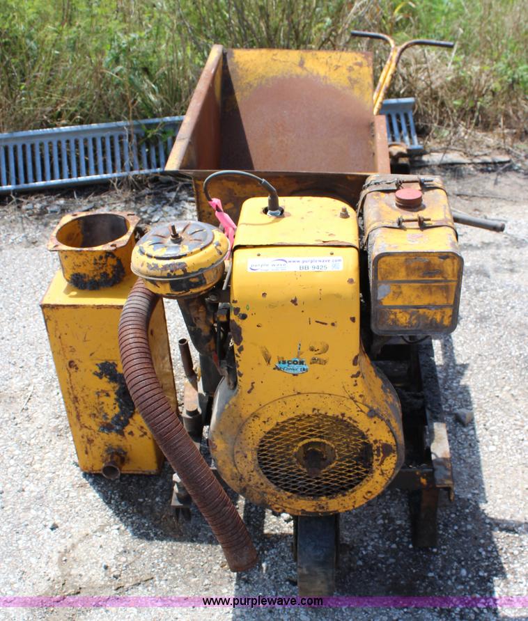 Asphalt curb machine in Lawrence, KS | Item BB9425 sold ...
