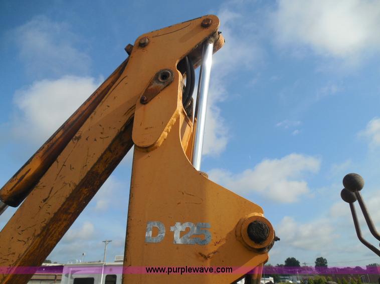 image for item BH9492 1995 Case 560 trencher