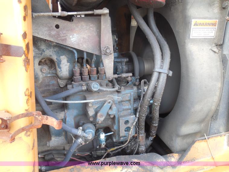 image for item BH9492 1995 Case 560 trencher