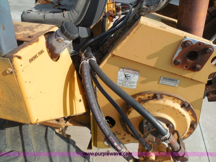 image for item BH9492 1995 Case 560 trencher