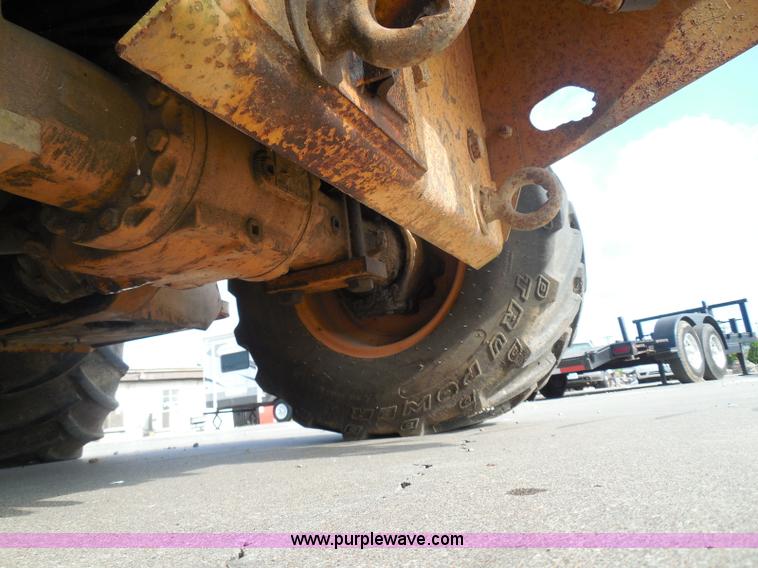 image for item BH9492 1995 Case 560 trencher