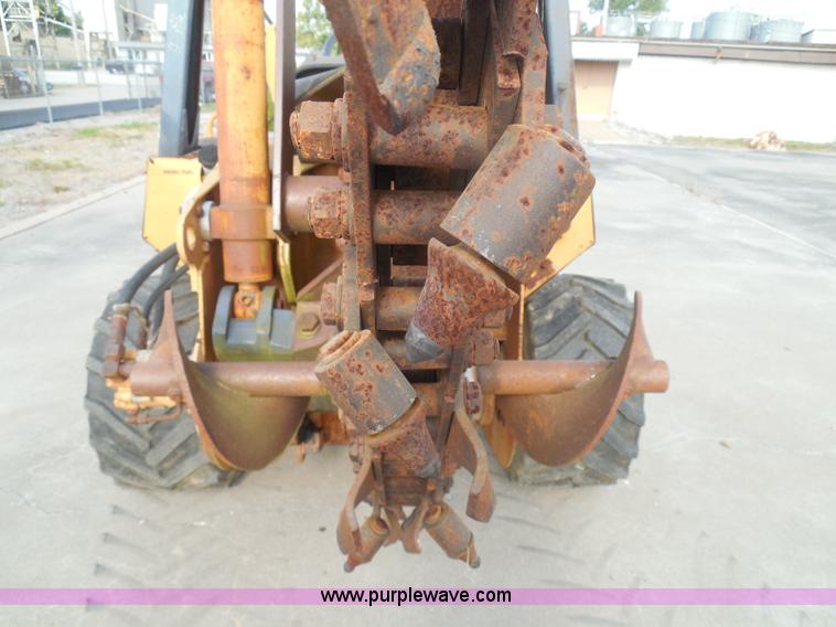 image for item BH9492 1995 Case 560 trencher