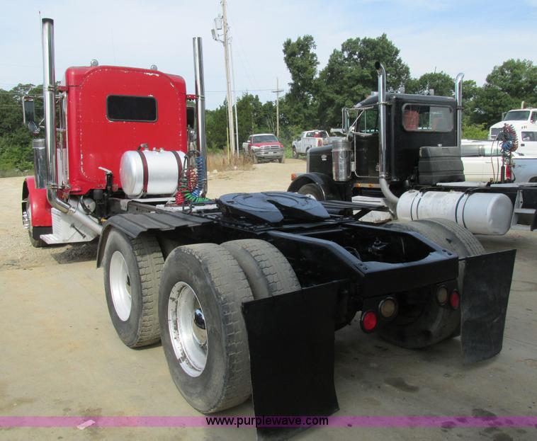 image for item BS9018 1998 Peterbilt 379 semi truck