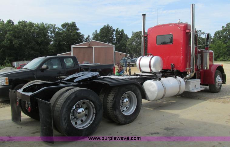 image for item BS9018 1998 Peterbilt 379 semi truck
