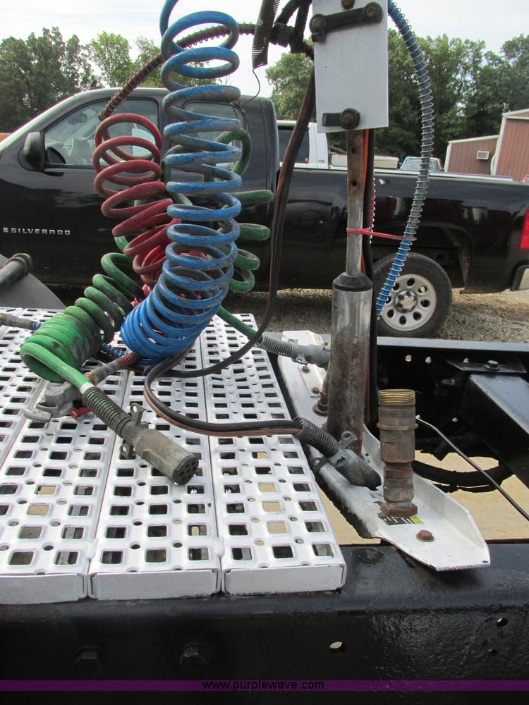 image for item BS9018 1998 Peterbilt 379 semi truck