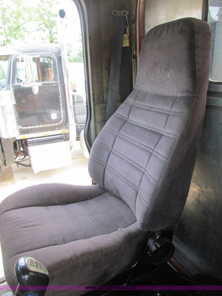 image for item BS9018 1998 Peterbilt 379 semi truck