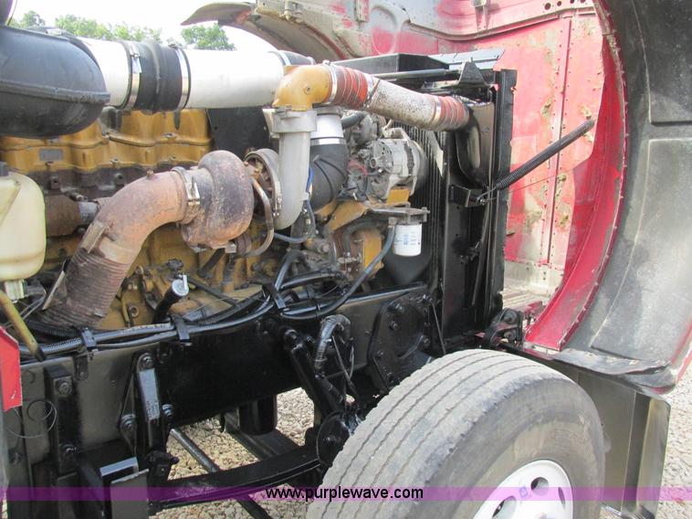 image for item BS9018 1998 Peterbilt 379 semi truck