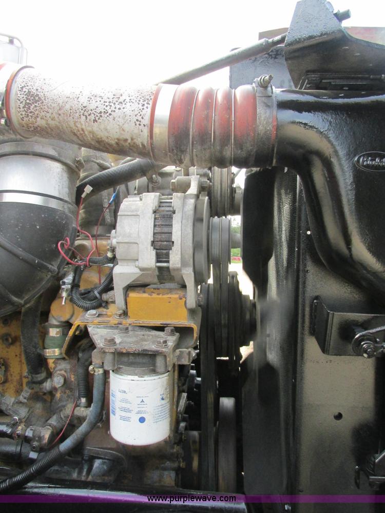 image for item BS9018 1998 Peterbilt 379 semi truck