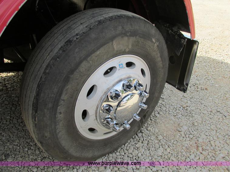 image for item BS9018 1998 Peterbilt 379 semi truck