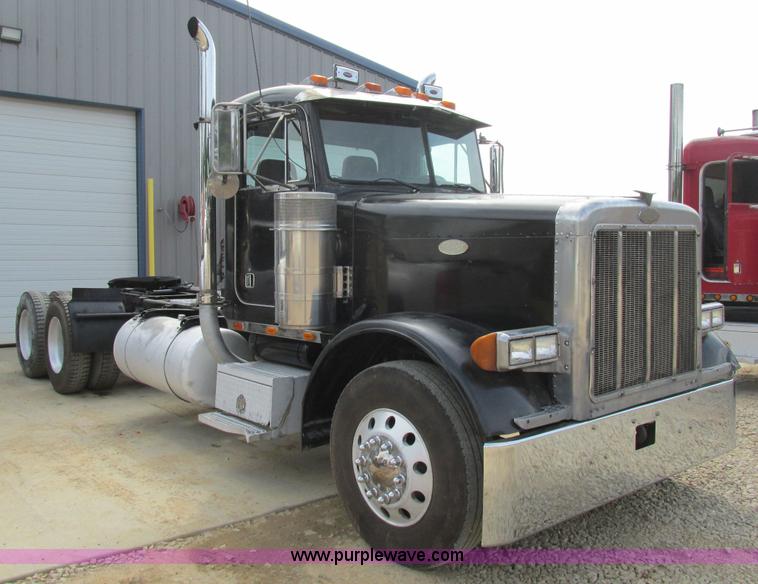 image for item BS9019 1997 Peterbilt 379 semi truck